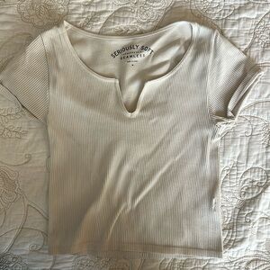 Aeropostale White T-shirt Cropped